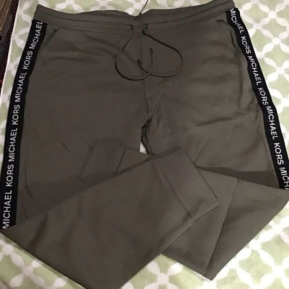 MICHAEL KORS Men's Slim-Fit Logo-Tape Joggers 3XL - Picture 5 of 12